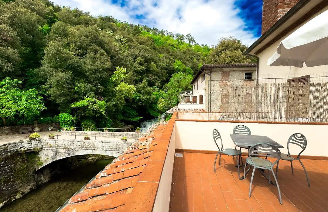 La Ferriera Exclusive Resort - Pool&Waterfall-1